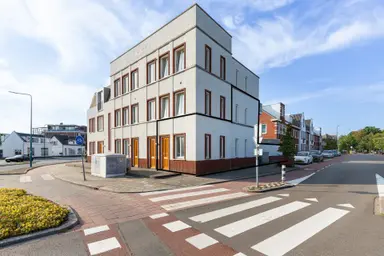 73m2 flat to rent for 1750€/month in Geversstraat 2, Oegstgeest