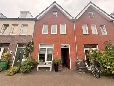 140m2 Haus zur Miete für 3500€/Monat in V.O.C.-plein 53, Rotterdam