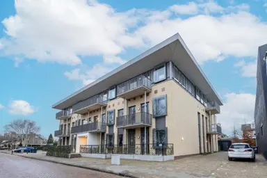 65m2 studio to rent for 1300€/month in Eindhovenseweg, Best
