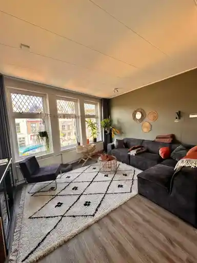 78m2 Appartement à louer pour 1260€/mois à Nieuweburen, Leeuwarden