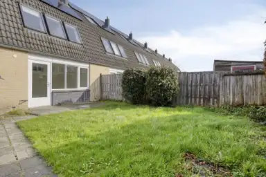 105m2 maison à louer pour 1775€/mois à Bladmos 1, Houten
