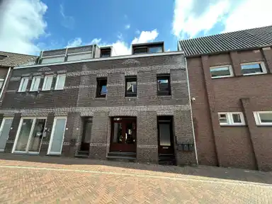 89m2 Flat zur Miete für 1215€/Monat in Einderstraat 17, Kerkrade