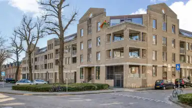 78μ² Διαμέρισμα προς ενοικίαση για 1001€/μήνα σε Volksplein, Maastricht