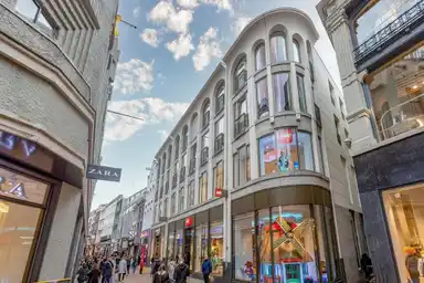 73m2 apartment to rent for 1056.42€/month in Duifjessteeg 4, Amsterdam