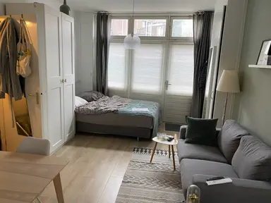 30m2 studio à louer pour 975€/mois à Kennemerstraat, Haarlem