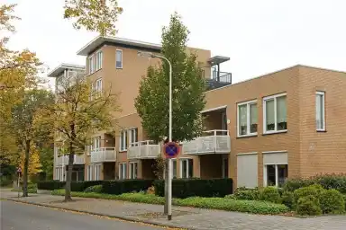 75m2 Appartement à louer pour 713€/mois à Rijnstraat 10-10, Enschede