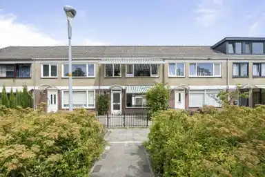 127m2 huis te huur voor 2600€/maand in Graan voor Visch 14803, Hoofddorp