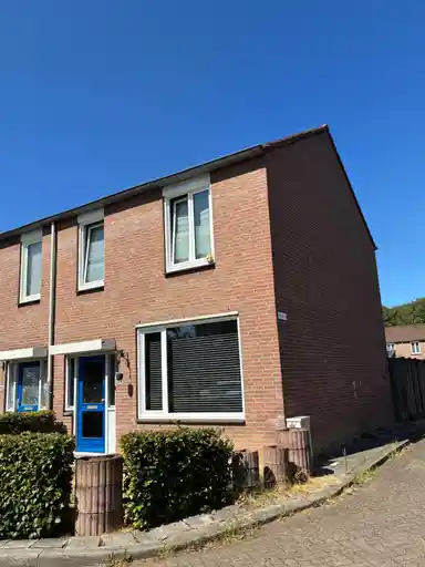 m2 house to rent for 764.14€/month in Zeswegenlaan 104, Heerlen