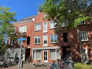66m2 Appartement à louer pour 900.2€/mois à Jozef Israëlsplein 8-1, Groningen