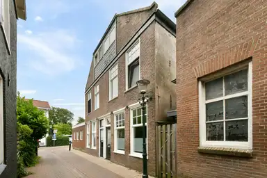 97m2 maison à louer pour 2200€/mois à Houttuinen 2, Purmerend