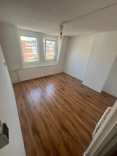 25m2 Camera in affitto per 800€/mese a Renbaanstraat 135, The Hague