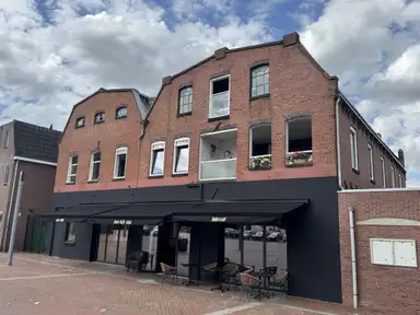140m2 Appartement à louer pour 1300€/mois à Burgemeester Schönfeldplein, Winschoten