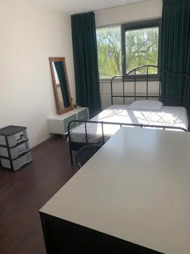 m2 Kamer te huur voor 1200€/maand in Emfuleni, Amsterdam