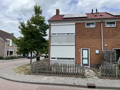 49m2 house to rent for 839.66€/month in Moggestraat 1, Zierikzee