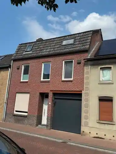 178m2 huis te huur voor 1800€/maand in Beekstraat 23, Schinveld