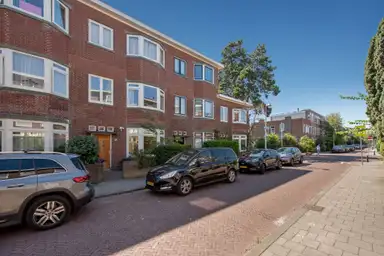 160m2 house to rent for 4000€/month in Van Nijenrodestraat 97, The Hague