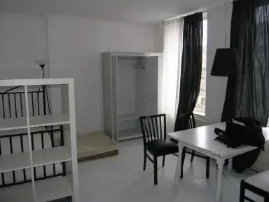 29m2 studio to rent for 795€/month in Sint Maartenslaan, Maastricht
