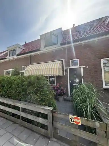 m2 huis te huur voor 713€/maand in Jan van Galenstraat 23, Oud-Beijerland