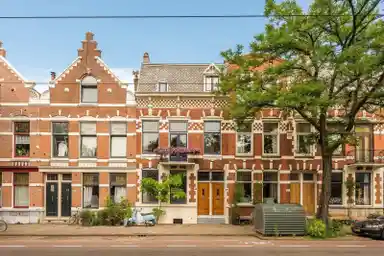 88m2 Appartement à louer pour 2050€/mois à Bergweg, Rotterdam