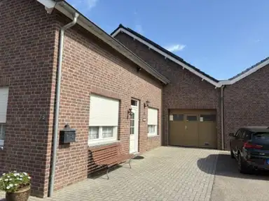 75m2 apartment to rent for 1500€/month in Dorpsstraat 23, Ohé en Laak