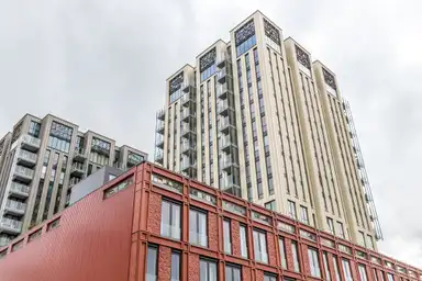 109m2 Appartement à louer pour 1695€/mois à Stationsplein 20L-5, Leiden