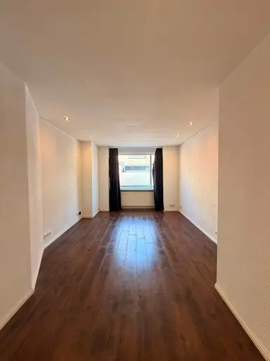 45m2 Appartement à louer pour 1088€/mois à Koningin Wilhelminastraat, Katwijk