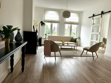 117m2 Appartement à louer pour 2795€/mois à Insulindestraat, Rotterdam