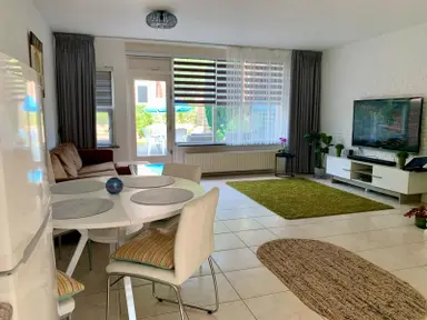 102m2 maison à louer pour 2475€/mois à Klagerstuin 5, Hoorn