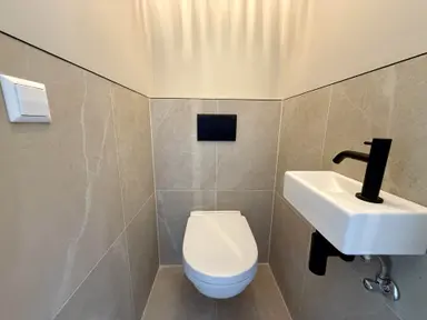 64m2 Appartement à louer pour 2350€/mois à Lucellestraat, Amsterdam