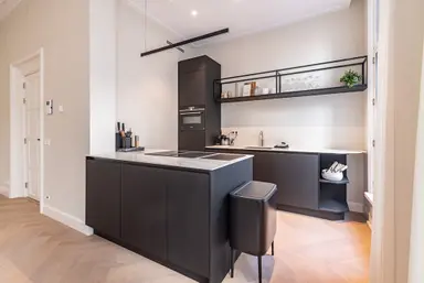 153m2 flat te huur voor 5250€/maand in Leidsekade 102B, Amsterdam