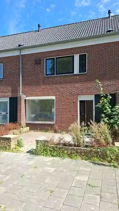 75μ² μονοκατοικία προς ενοικίαση για 910€/μήνα σε Midswaard 16, Zwanenburg
