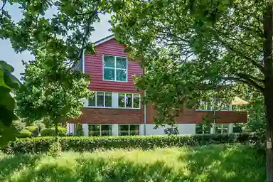 125m2 apartment to rent for 3675€/month in Elzingapark 9, Laren