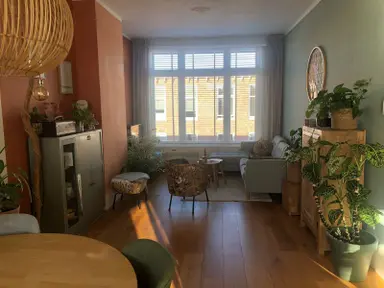 90m2 Appartement à louer pour 2025€/mois à Hendrik van Deventerstraat, The Hague