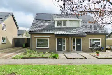 152m2 house to rent for 1250€/month in Auwemalaan, Leek