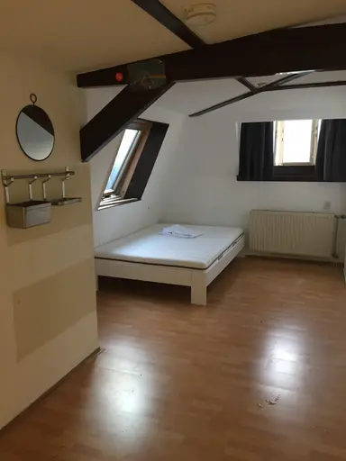 12m2 Chambre à louer pour 550€/mois à Bezuidenhoutseweg, The Hague