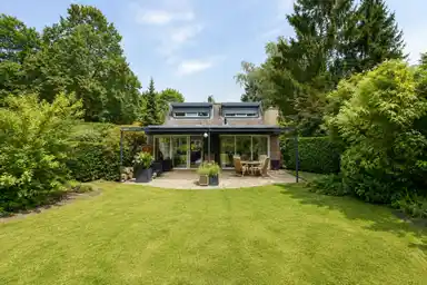 120m2 maison à louer pour 2250€/mois à Salesdreef, Breda