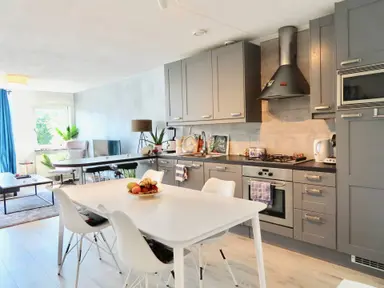 78m2 Appartamento in affitto per 2295€/mese a Kepplerstraat, The Hague