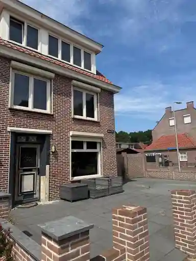 135m2 apartment to rent for 2100€/month in Arendlaan 1, Tilburg