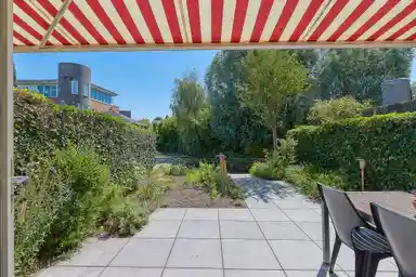 130m2 house to rent for 2900€/month in Broek 6, Voorburg