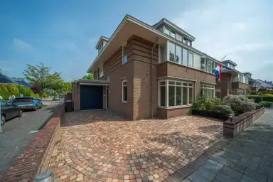 200m2 house to rent for 5150€/month in Fuutlaan 12, Leidschendam