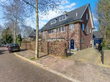 156m2 house to rent for 3500€/month in Sophialaan, Soest