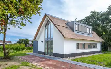 110m2 huis te huur voor 2350€/maand in Duindamseweg, Noordwijk