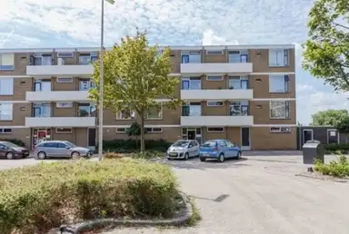 66μ² Διαμέρισμα προς ενοικίαση για 900€/μήνα σε Cederstraat 25, Alphen aan den Rijn