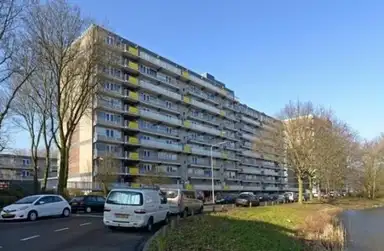 85m2 Appartement à louer pour 1040€/mois à De Brink 39, The Hague