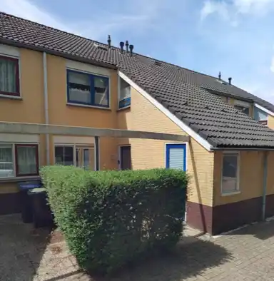 m2 maison à louer pour 932.93€/mois à Hof van Beieren 20, Bergen op Zoom