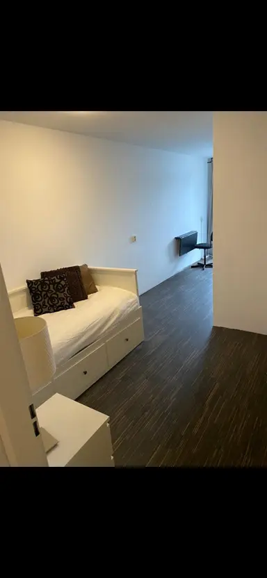25m2 room to rent for 875€/month in Jan de Jonghkade, Amsterdam