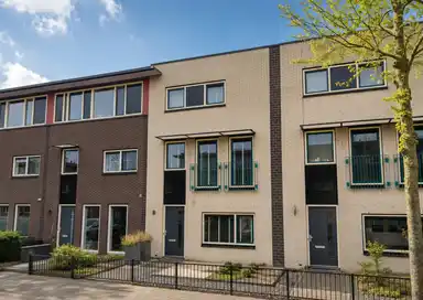 166m2 huis te huur voor 1495€/maand in Catharijnepoort 20, Nieuw-Vennep