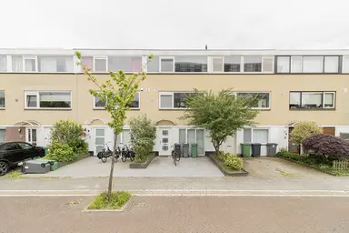 170m2 Casa in affitto per 4000€/mese a Rigi, Amstelveen