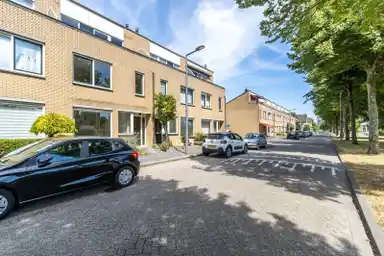 118μ² μονοκατοικία προς ενοικίαση για 1742€/μήνα σε Clazina Kouwenbergzoom, Rotterdam