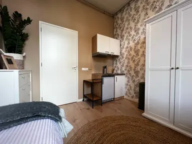 14m2 studio to rent for 448€/month in Brugstraat, Roosendaal